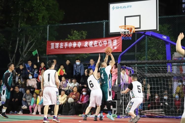 激励他